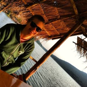 960249_802619617283_113542044_n